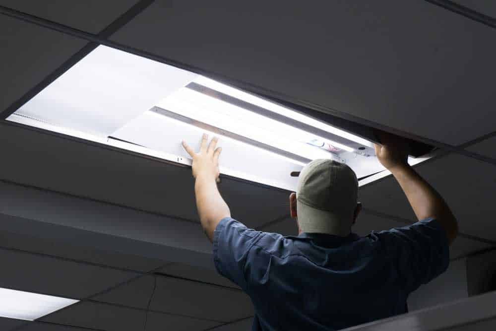 Fluorescent Lights vs LED All You Need To Know