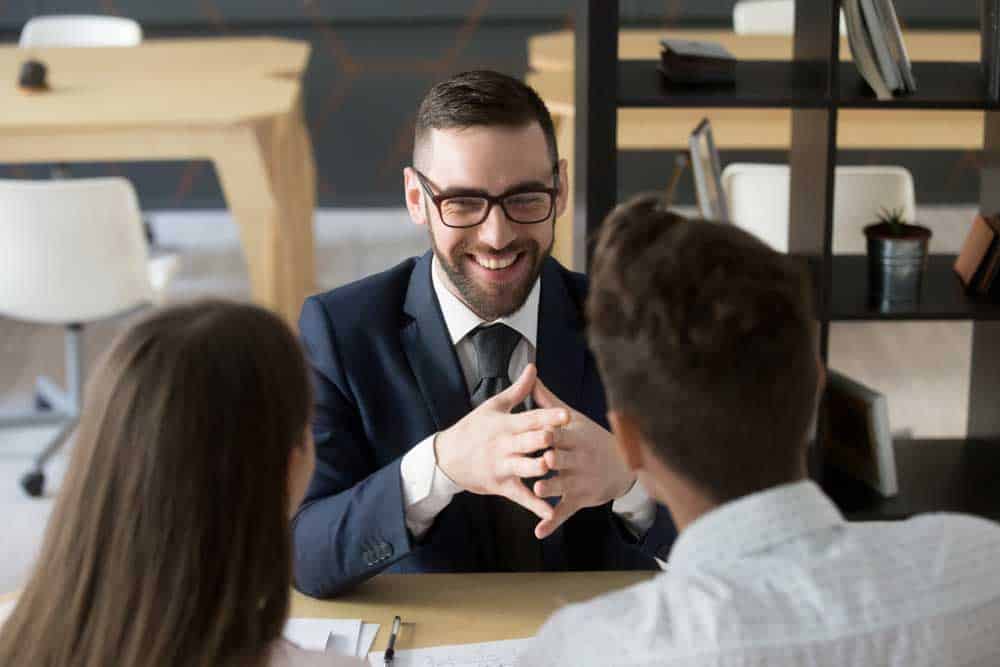 An expert advising a couple